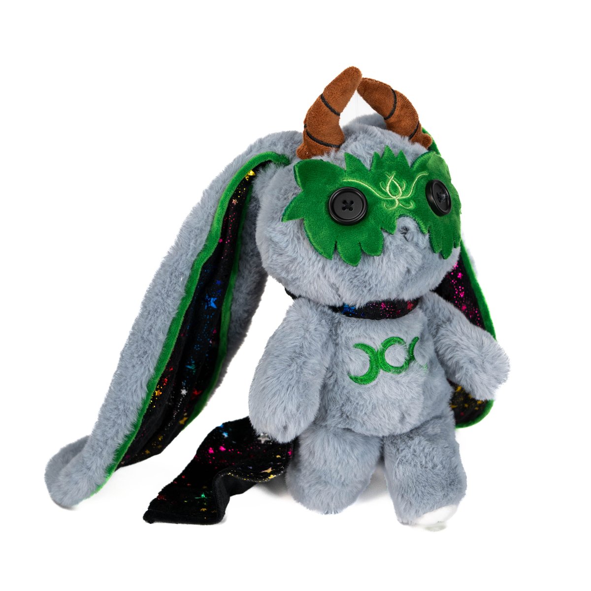 KA-FLUFFLE!! 

Grey Witch Rabbit is here just in time for the full moon! 
But with how they're selling, they might be gone before it's over! 

Get yours before they disappear! 

mysterious.americanmcgee.com/products/plush…

#witchcraft #fullmoon #moon