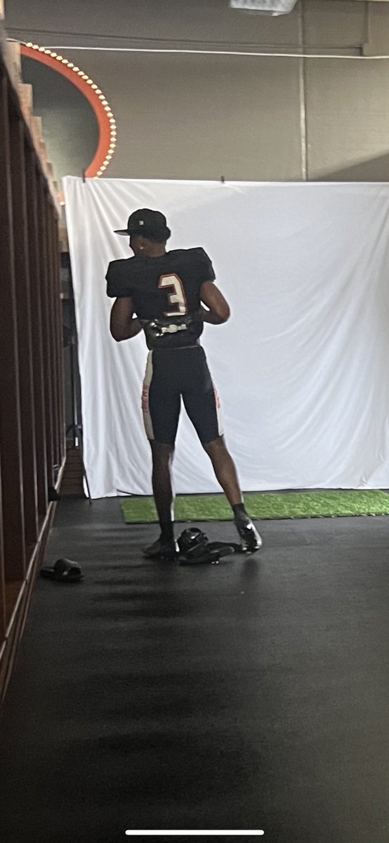 #AGTG #GreasyU After an awesome official visit with a great coaching staff I am truly blessed to receive an offer from east central university. <a href="/CoachTHendrix/">Aretavious Hendrix</a> <a href="/CoachBVOdom/">Coach Broderic Odom M.Ed.</a> <a href="/LitrentaJohn/">John Litrenta</a>. <a href="/Cardoo___/">Cardo Riascos</a> <a href="/ItsCoachWhite23/">Melvin White</a>