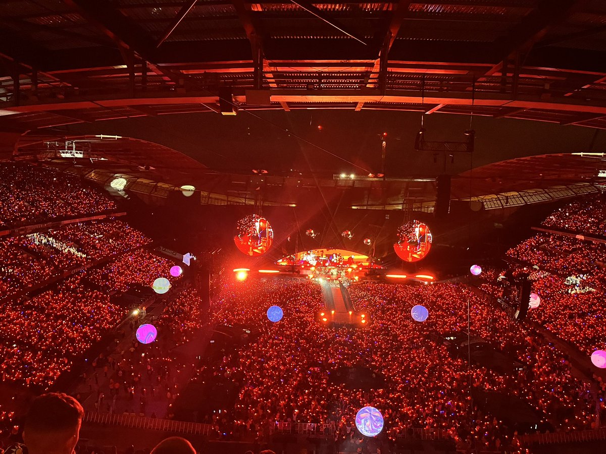 Coldplay. Etihad Stadium Manchester 01.06.23. Stunning live show 💥