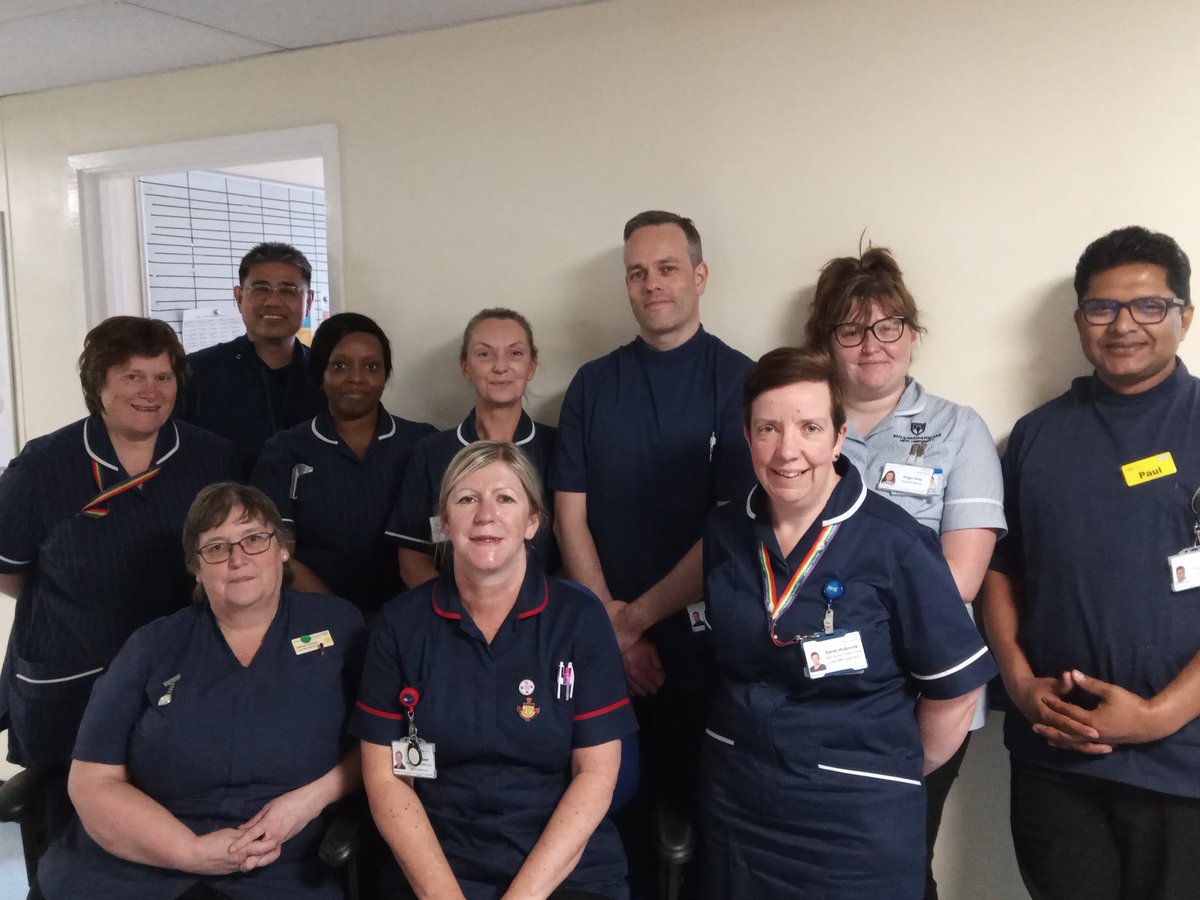 sarahholbrook92's tweet photo. #High5Friday
1. Visit from exec team this week to discuss #DischargeHub
2. Lovely catch up @clairehenry_ all things #TeamFNF 🤍
3. Team meeting supporting and future plan #PatientFlow 💙
4. A little bit of self care #Plants 🪴
5. A final farewell and happy retirement to Clare 🎊 https://t.co/HJEkgaJW45