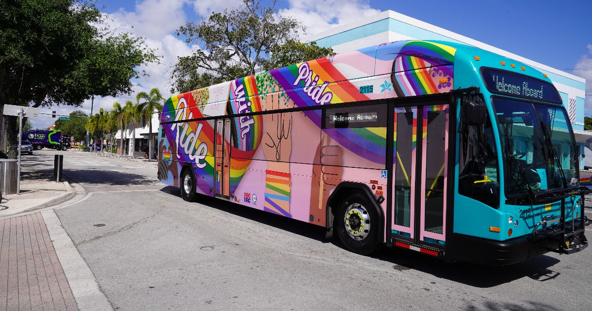 palm_tran's tweet photo. June is Pride Month! 🌈 If you're headed to Pride on the Block in downtown West Palm Beach tonight., avoid the hassle of parking and hop on route 1. 🚌 Here's a look back at our "Ride with Pride" bus, which debuted in March. #prideontheblock #iridewithpride https://t.co/hFdi3y50H6