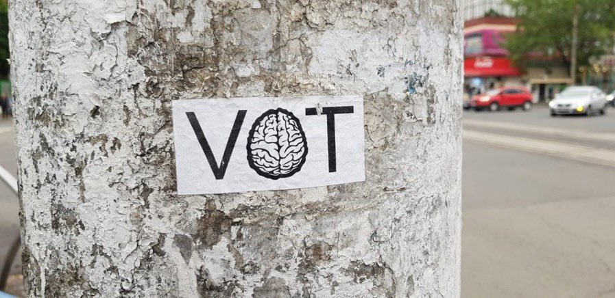 2. Propaganda into votes: Madalina Voinea of <a href="/ExpertForum_RO/">Expert Forum</a> on the rise of Romania's new nationalists: how the Alliance for the Union of Romanians went from an anti-vax protest party to an increasingly popular pro-Russian force: eurozine.com/romania-propag… 2/3