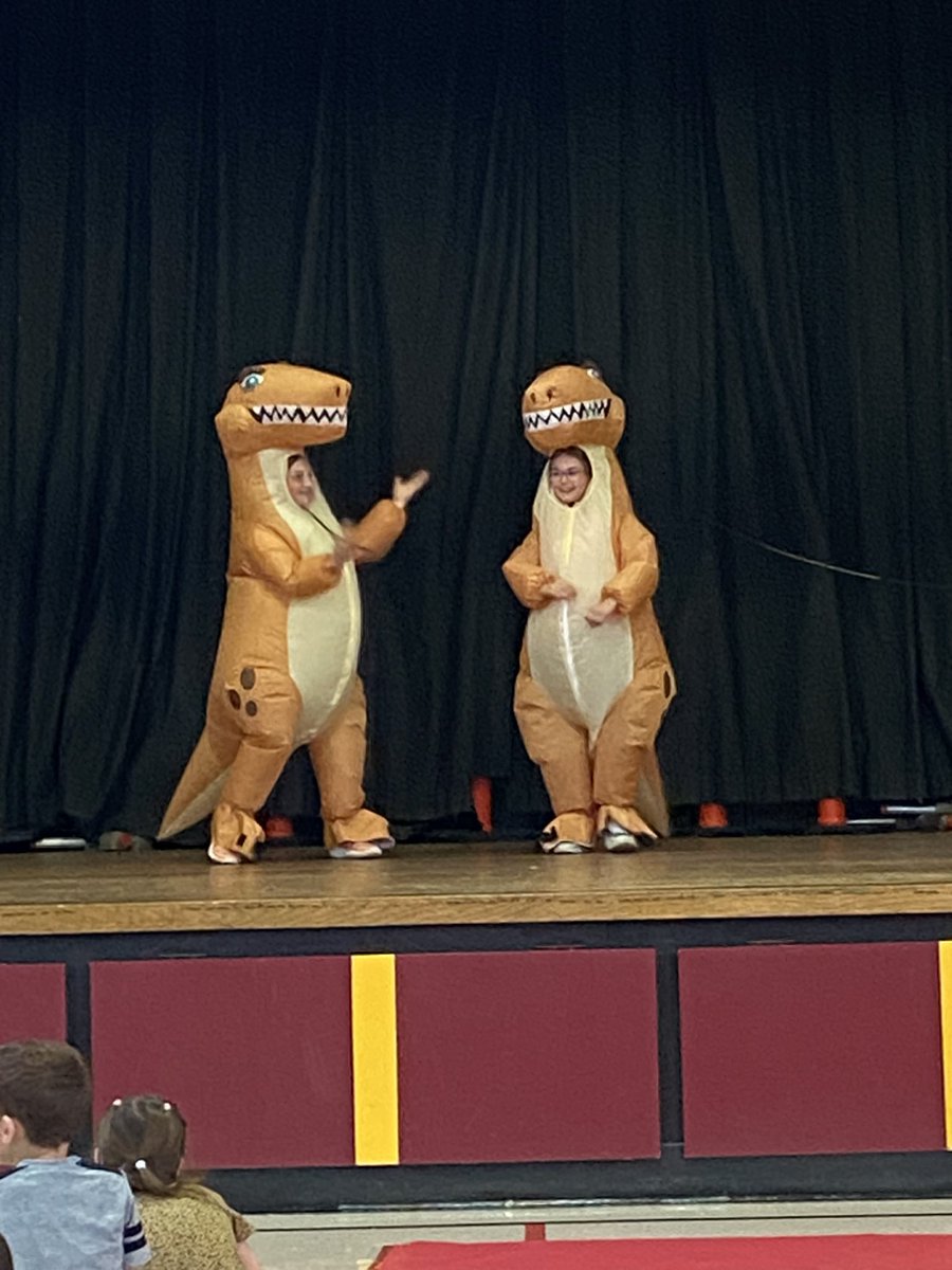 WV_Wildcats's tweet photo. Thank you Westview for a wonderful school year! Have a safe and fun summer! #westviewpride #ALexcellence #ALCS100 https://t.co/CUu5JHWPJL