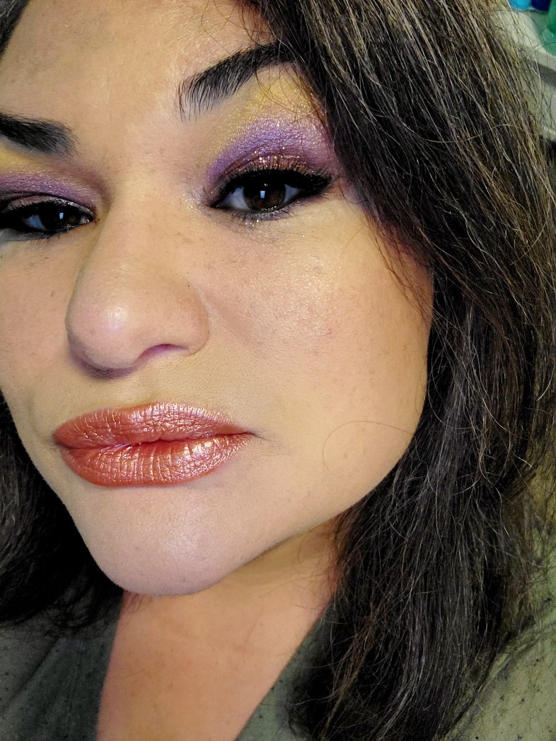 NRev02's tweet photo. Thanks guys for hanging with me and watched try freaking lashes again! Lol #messymakeup #summerlooks2023 #amorous https://t.co/SmIXxmI3lz