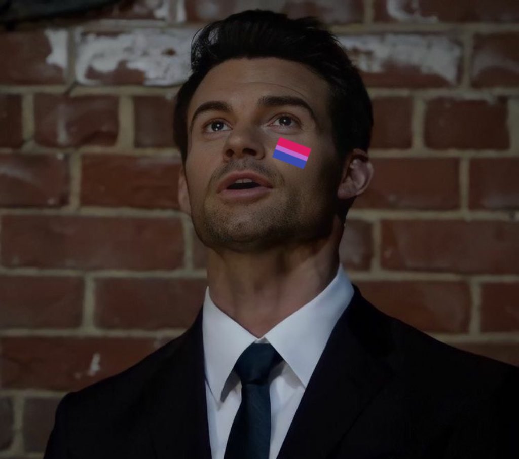 kalijahthoughts's tweet photo. happy pride month my fav bisexual ship and every single person who consider themselves part of the lgbtq+ fam !! you are loved and appreciated. <33 https://t.co/6R5hq4wuOq