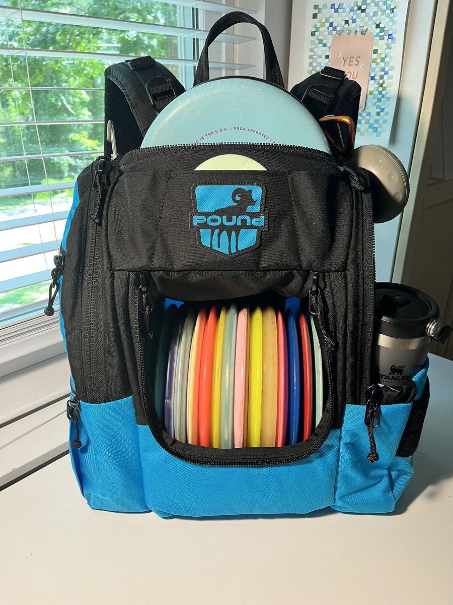 Got a new Pound Rufus. I’ve been using the Octothorpe for 3ish years now, and love it, but haven’t been needing all the disc space lately. I’m carrying 8 less discs in this and all the accessories I could ever need. Really nice load out.