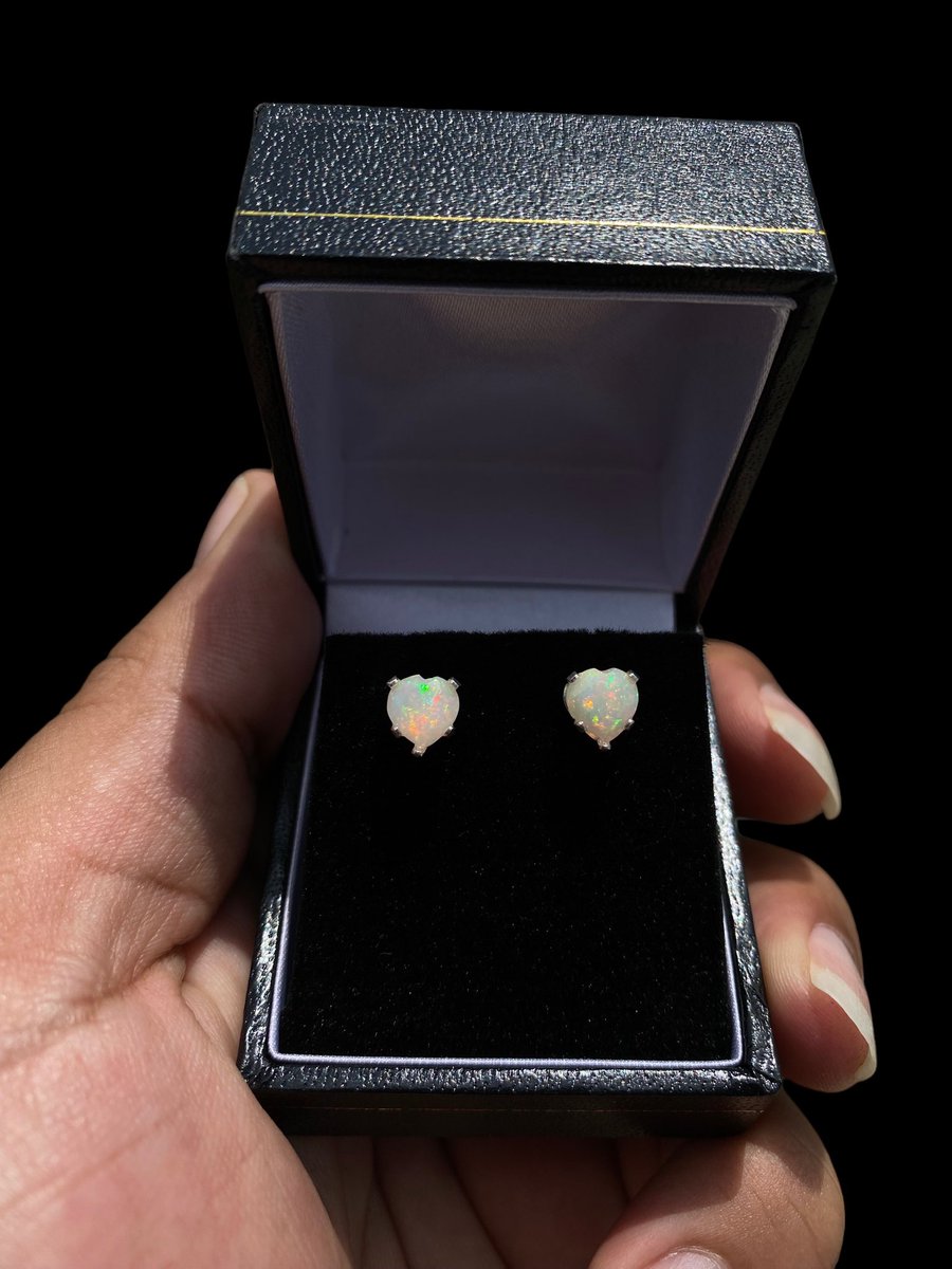 ForagedNature's tweet photo. Another Set of Opal Heart Earrings for the Books 😋 https://t.co/8n9zHjVQyt