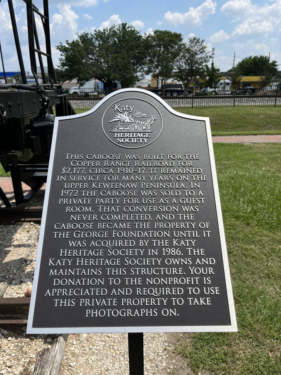 ZHEbuzz's tweet photo. 37: #UnusualChickensfortheExceptionalPoultryFarmer by @curiosityjones Hidden on a red caboose by some train tracks  as of 2:51 PM 07/02/23.  #rockart  #paintedrock #readingrocks #rockart #katytx #rockhunt #summerreading #childhood #kindnessrocks #chickens #farmer #letters https://t.co/SSBw44vGO7