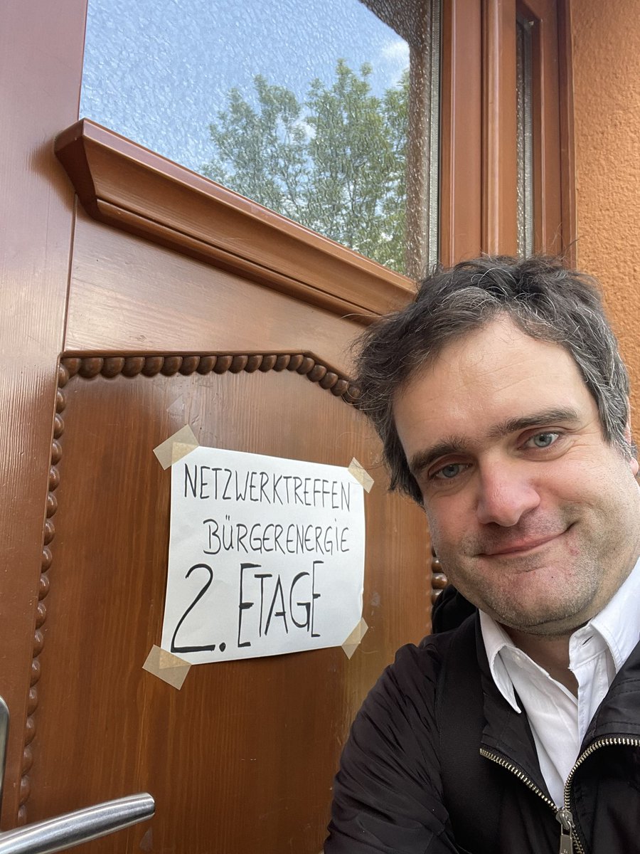 _tho_'s tweet photo. Heute hatte ich die Gelegenheit viele engagierte Menschen für #bürgerenergie in #sachsen beim Netzwerktreffen des @VEESachsen in unserer Gemeinde #drebach zu begrüßen. #erzgebirge #sachsen #erneuerbareenergie #gedachtgemacht @Buergerwerke https://t.co/HRW5jwx0sm