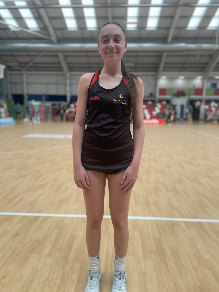 rjbrer's tweet photo. A very productive trip to  #thecapital #cardiff to watch Wales U17s play Celtic Dragons U19s 2 brilliant games = 2 wins 👍 huge congratulations to all the girls 👏🏻 and a special mention to Olivia 💖 @SJ_WXM_PE @RhosnesniNC @NW_Panthers @NEWalesNetball @chester_netball https://t.co/fbdHiNLP3b