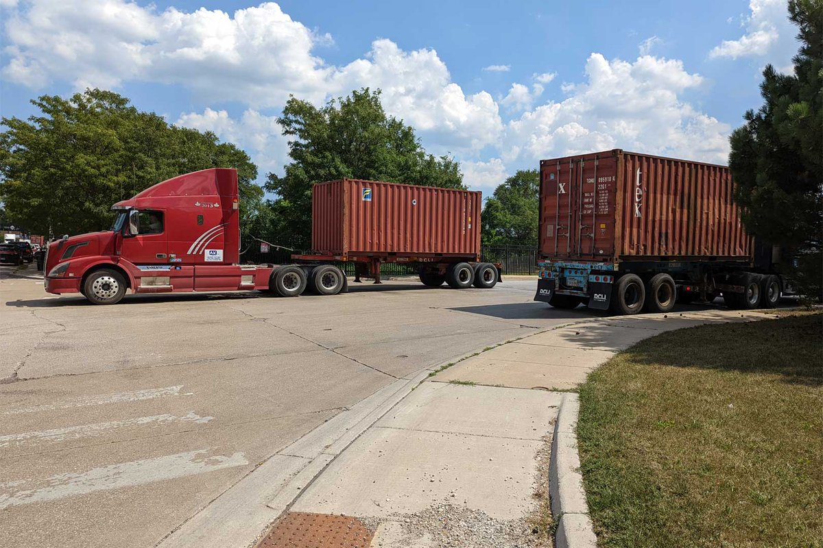 Marine chassis operators are using the slowdown in rail and port volume to examine 2021 and 2022 and learn how to be better prepared with the next rebound happens in volume. joc.com/article/us-cha… <a href="/JOC_Updates/">JOC</a>