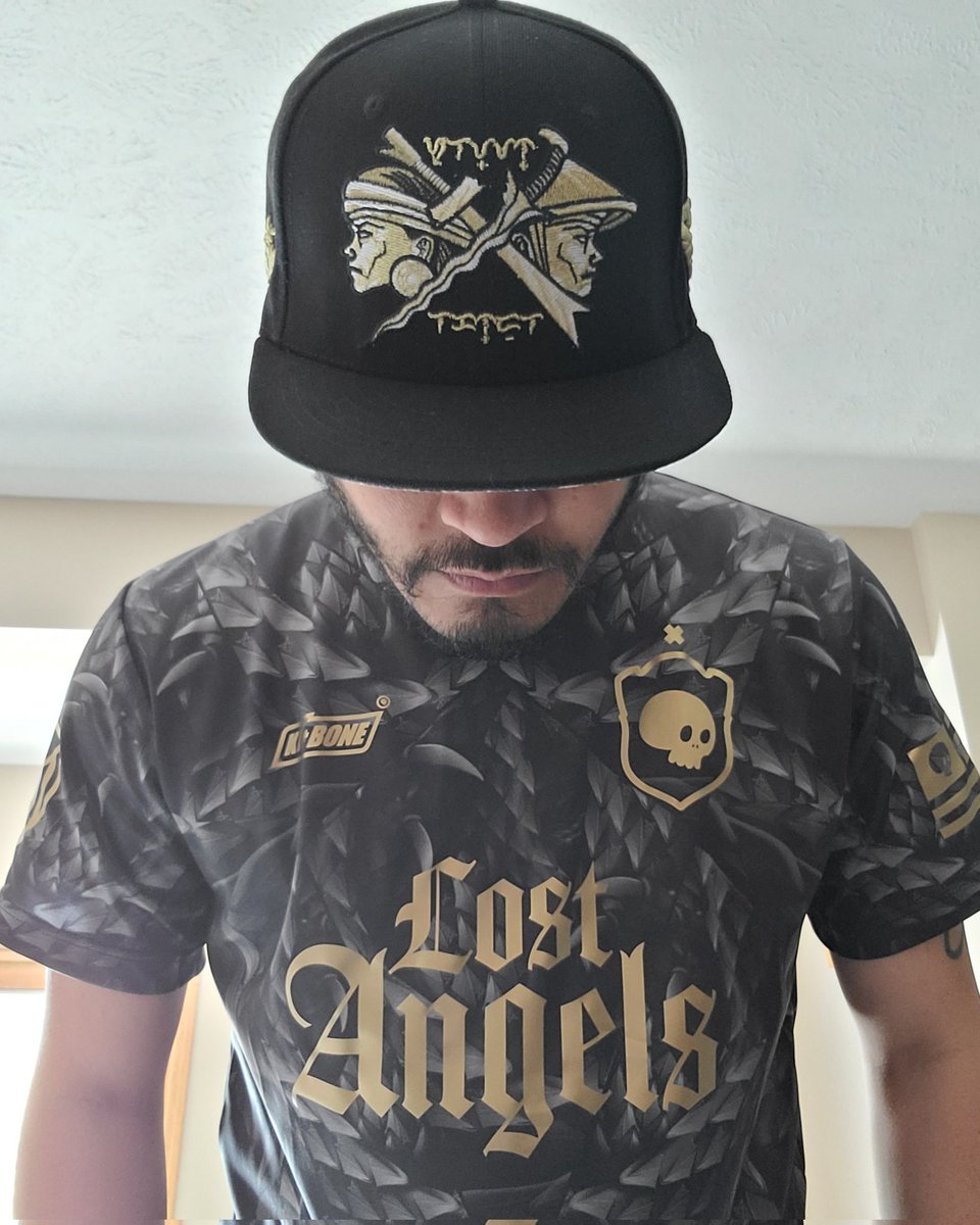 #FootyKitFriday #FittedFriday @kitandbone #LAFC #LostAngels