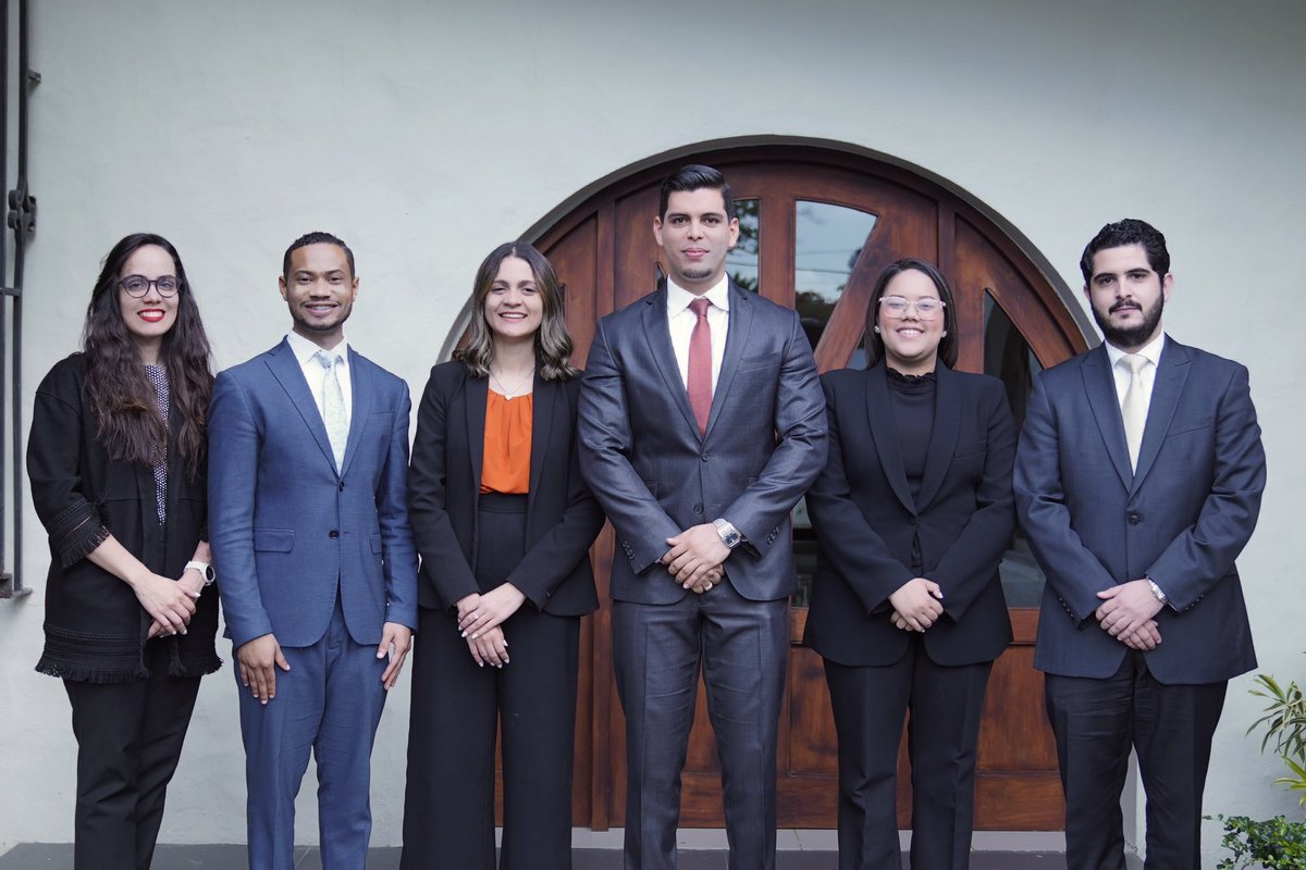 coladicrd's tweet image. El capítulo de República Dominicana del Consejo Latinoamericano para Estudiosos del Derecho Internacional y Comparado (COLADIC-RD), juramentó a su nueva directiva para el período 2023-2024, presidida por el Abogado José Luis Almánzar Paulino.