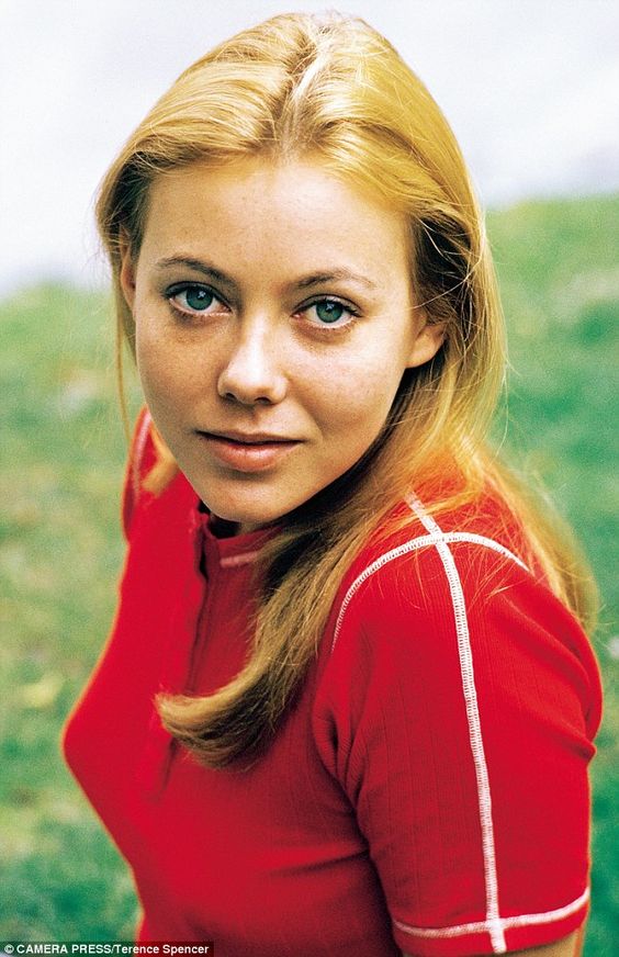 robertmdaws's tweet image. #JennyAgutter