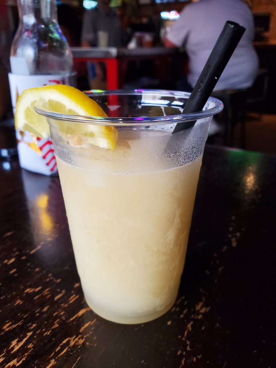 AbigailEJohnson's tweet photo. Tried the @bahnbrecker Slow River Blend whiskey today. It is sooo good! Especially is the frozen lemonade. https://t.co/jicuvo109M