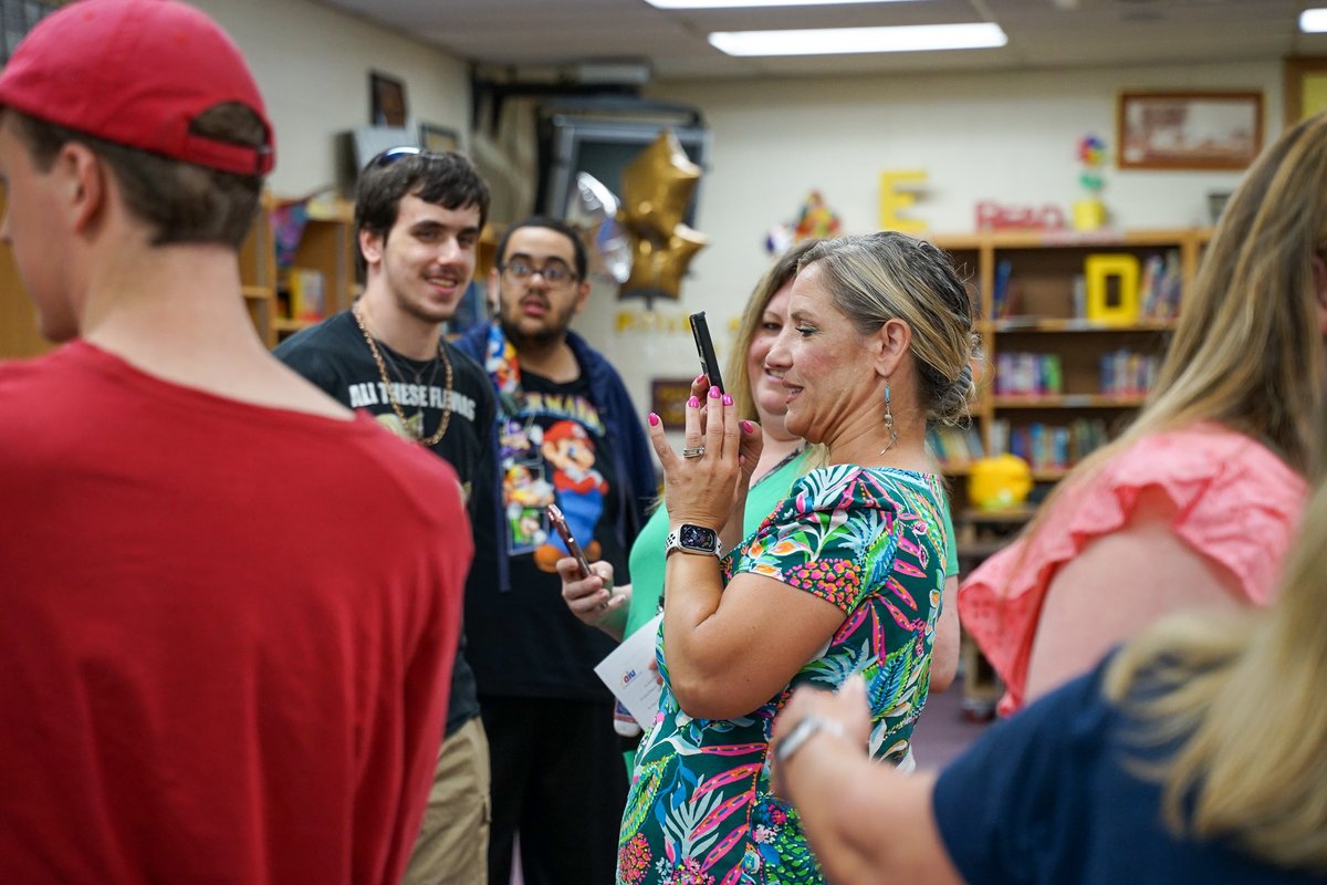 Congratulations to the amazing vocational students at Mon Valley who earned Golden Hammer Awards earlier this week! We're so proud of you!