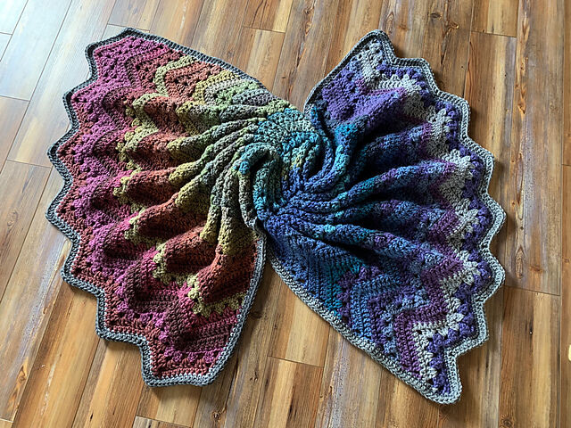 #Crochet Pattern of the Week: 6-Day Chunky Throw! crochetpatternsgalore.com/6-day-chunky-t… #crochetpattern #freepattern #crocheting