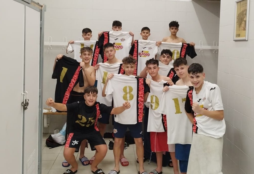ElPozoMurcia_FS's tweet photo. 🏆🇪🇦 FASE PREVIA #Infantil 

ElPozo FS 3
@SonFerrerAtFs 2 

🏟️ Pabellón Infante D. Juan Manuel
MURCIA 
#CtoEspañaFutsal @FutSalRFEF https://t.co/3xhOTKo5oa