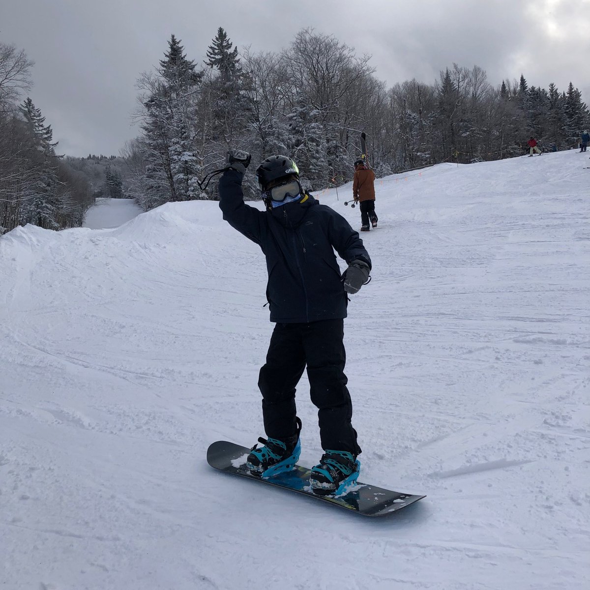 BestWesternVT's tweet photo. Let's plan ahead and consider snow activities in Vermont. Imagine visiting our fantastic resorts in winter, conveniently located and easily accessible. Let's go! ❄️ ⛷️ 🏂 https://t.co/BWGGJWaSiP