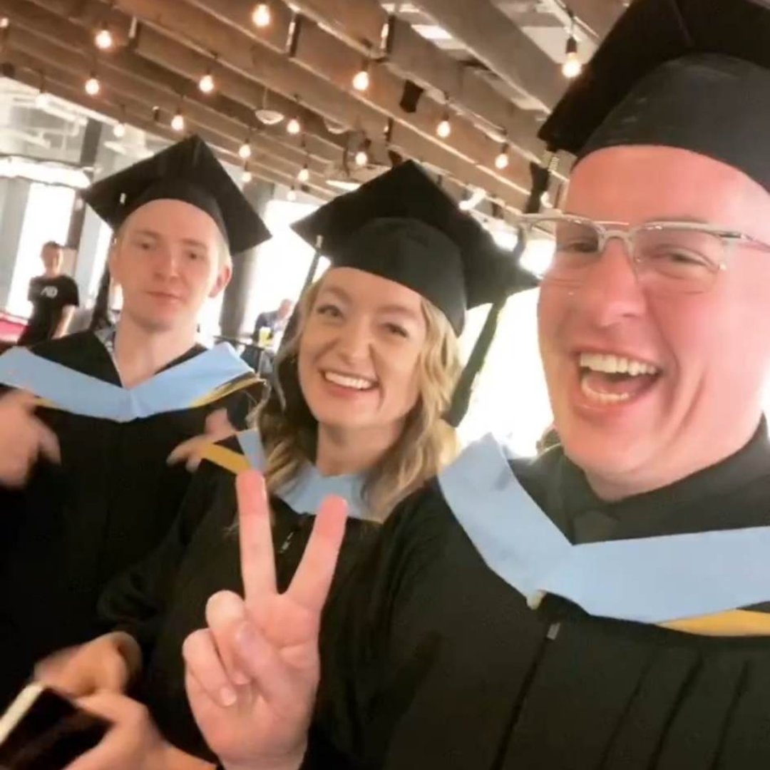 Last Defence Lounge tweet media