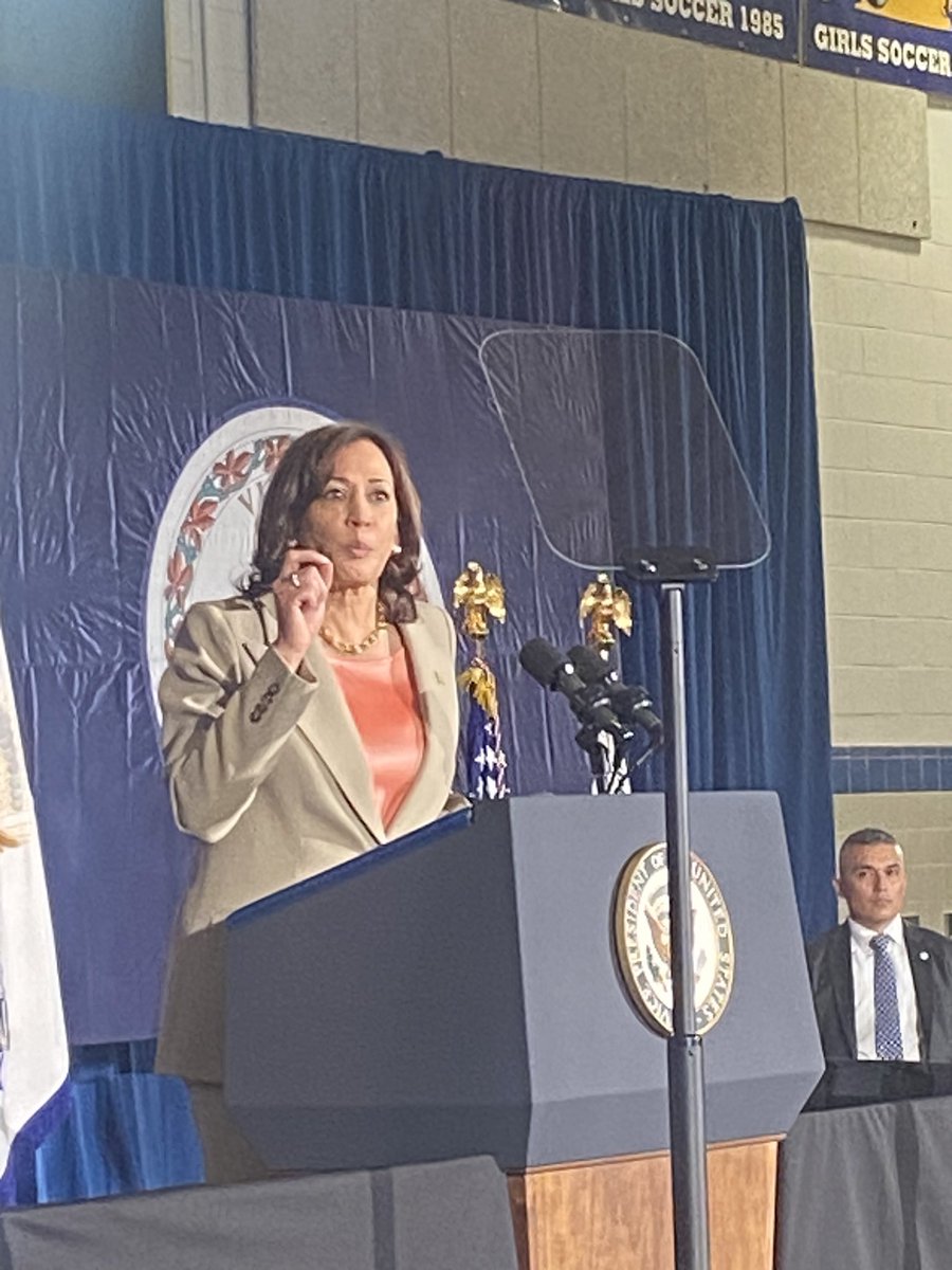Ricardy4Mason's tweet photo. Listening to Vice President Harris speak against gun violence. She understands the safety needs of our students! https://t.co/YGJAsD3MvH