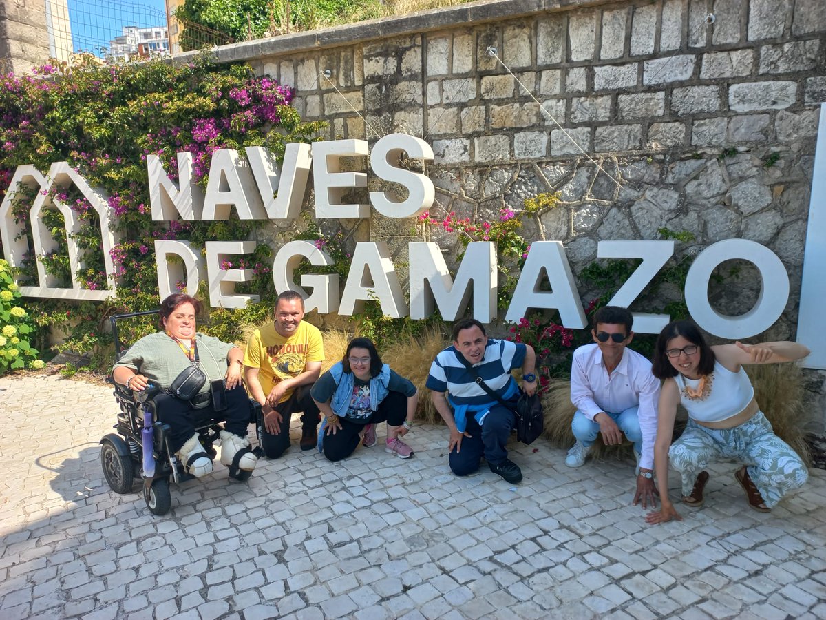 ObraSanMartin's tweet photo. ¡Importante! Este fin de semana sacad un ratín para visitar la exposición "Cuerpos (des)conectados" en #NavesdeGamazo

Exposición fotográfica que muestra el proceso creativo en el que hemos participado a través de #inartdis (proyecto Erasmus+ de inclusión social a través del arte https://t.co/7vSVmnFoF4
