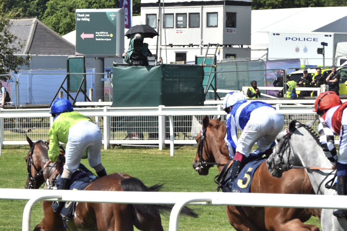 Steve Challes tweet media