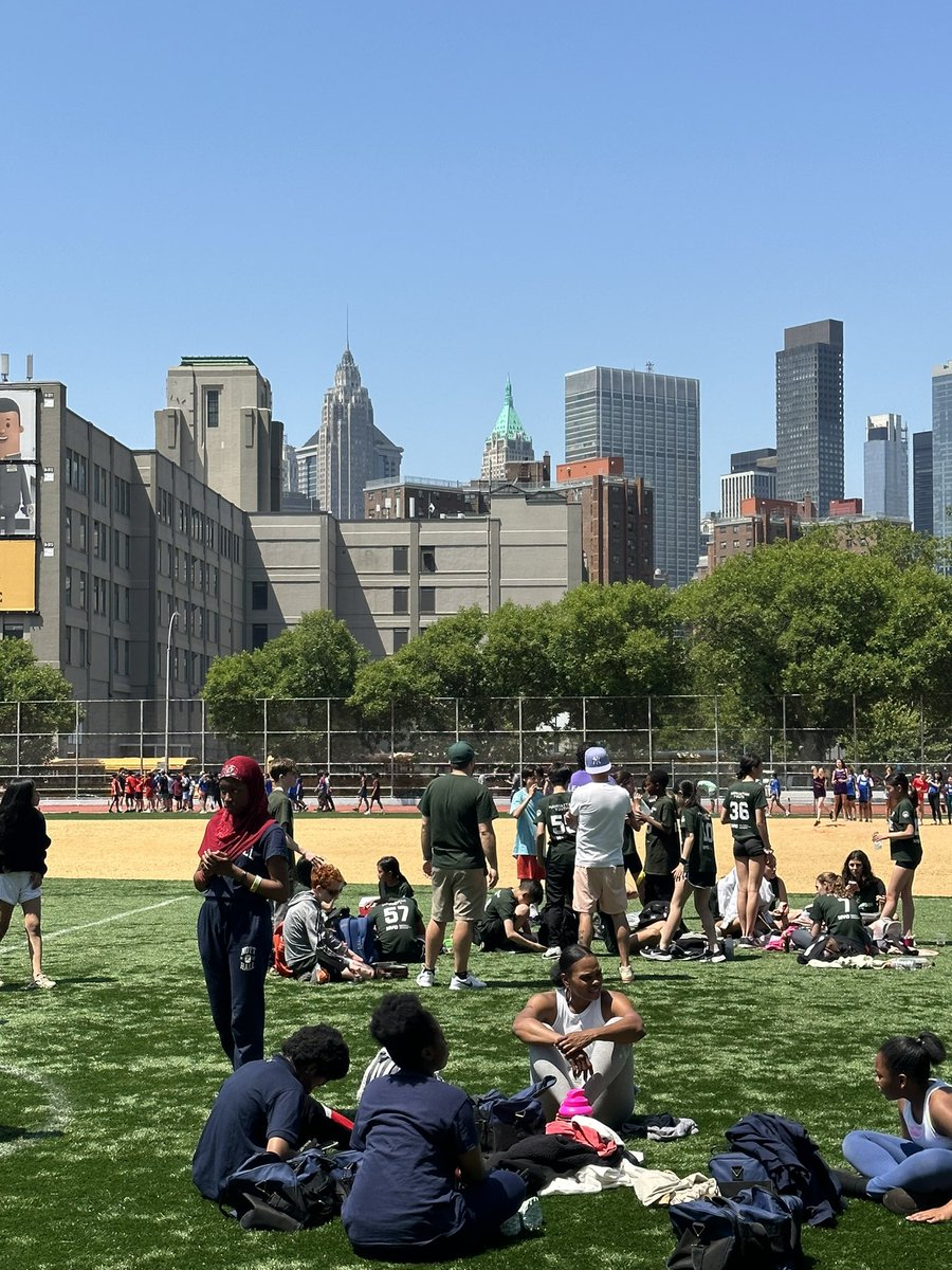 geekingoutnet's tweet photo. At the MSAL TRACK &amp; FIELD event held at the Verizon Track &amp; Field Facility in lower Manhattan. Capturing footage for a school commercial that we’re working on. https://t.co/fi4YmihB0e