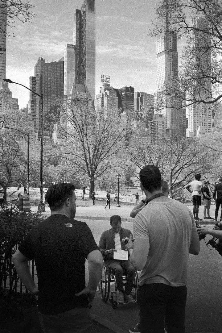 Gravity__Global's tweet photo. Gravity Global on location in NYC 🍏 Gravity's team from London and Minneapolis filming the return of the multi award-winning series - #Embraer #E2 Incredible Journeys with Arthur Williams, documenting how the E2 #ProfitHunter is changing the face of regional #aviation. https://t.co/3ZrfT9yaEt