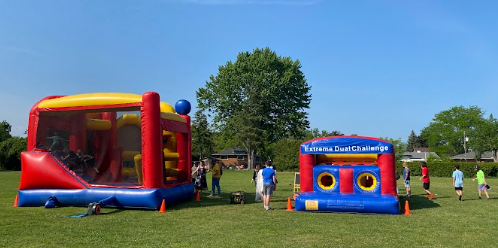 TecumsehHDSB's tweet photo. What an amazing Fun Fair at Tecumseh PS! Thank you to all of the students, families and staff who were able to join us in building a stronger community. Thank you to our School Council and Fun Fair Staff Committee for all of your time and effort in putting this all together!! https://t.co/alVYgeje13