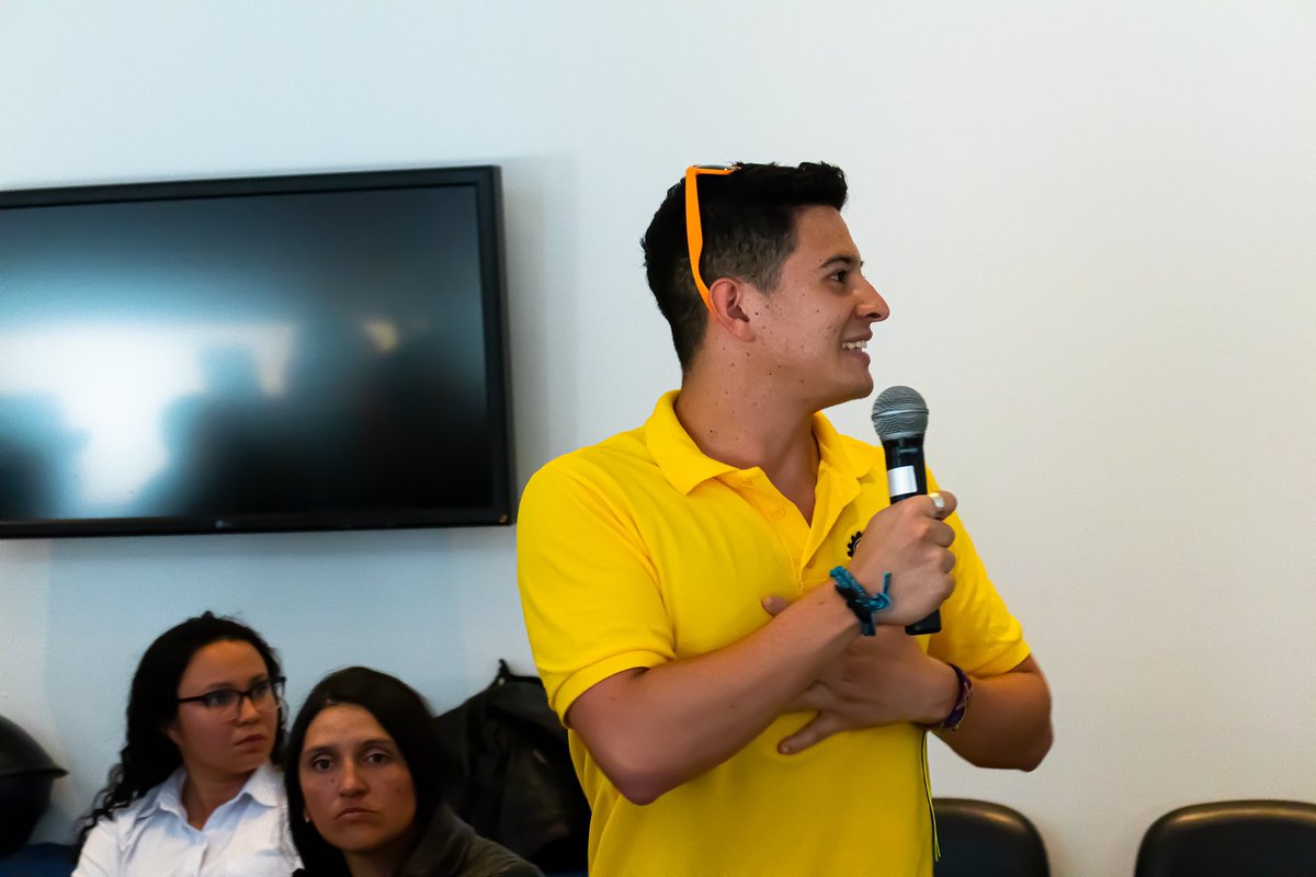 SoyPsicoTips's tweet photo. En la #GiraPsicoTips tuvimos la fortuna de trabajar en casa, estuvimos compartiendo en #Bogotá con el equipo de @PrimaxColombia en una capacitación de #Servicioalcliente hecha a la medida de sus necesidades.
.
#psicotips #psicología #new #SAC https://t.co/imxkTnEkrC