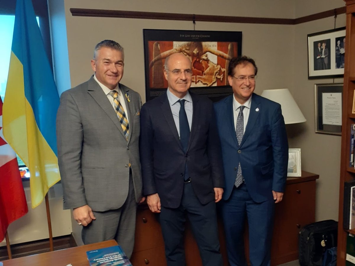 TheRWCHR's tweet photo. Notre équipe a été à #Ottawa pour #plaider au nom de notre collaborateur émérite, le dissident russe détenu @vkaramurza. Notre objectif était de faire avancer sa #citoyenneté #canadienne honoraire.

On ne s'arrêtera pas tant qu'il ne sera pas #libre.

https://t.co/iqdZZHswR8 https://t.co/moX8GGF5CE