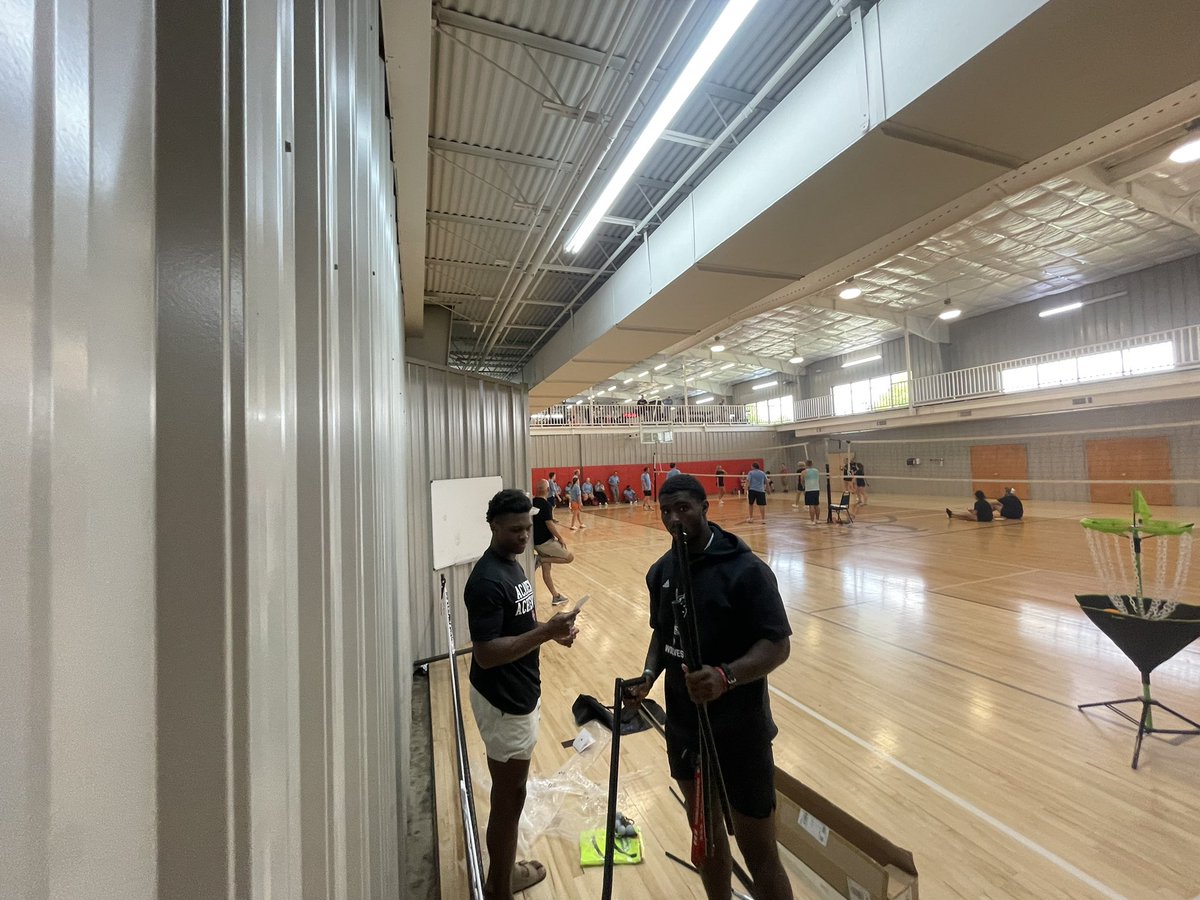 mikewags9's tweet photo. How it started vs How it went

Thanks to Dr. Carlitta Moore for having us out at the Trim Gym for the @CHEFJONESBORO Corporate Olympics! https://t.co/Yu2ShgnVni
