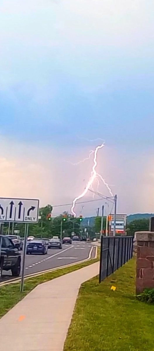 @RachelFrank_CT incredible Lightning Strike cought on Camera While Storm Chasing in Bristol CT