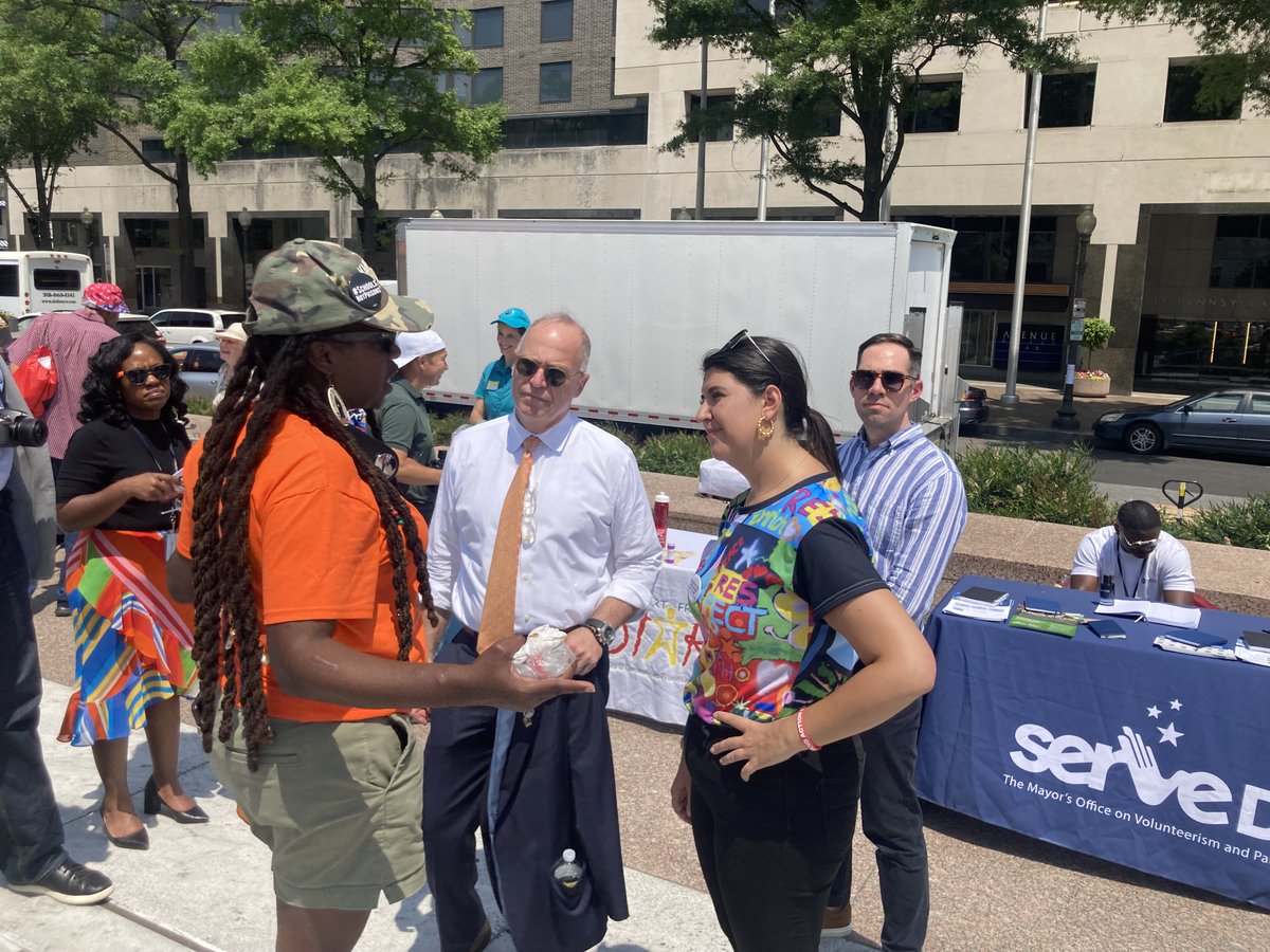 CMBrookePinto's tweet photo. Thank you @TheTRIGGERProj for inviting me to join the End Gun Violence Citywide Festival &amp; present a resolution I intro'd to declare June Gun Violence Awareness Month.  

Our city must continue to invest in &amp; support orgs doing vital work to make our city safer. #endgunviolence https://t.co/WRa8RdZanN