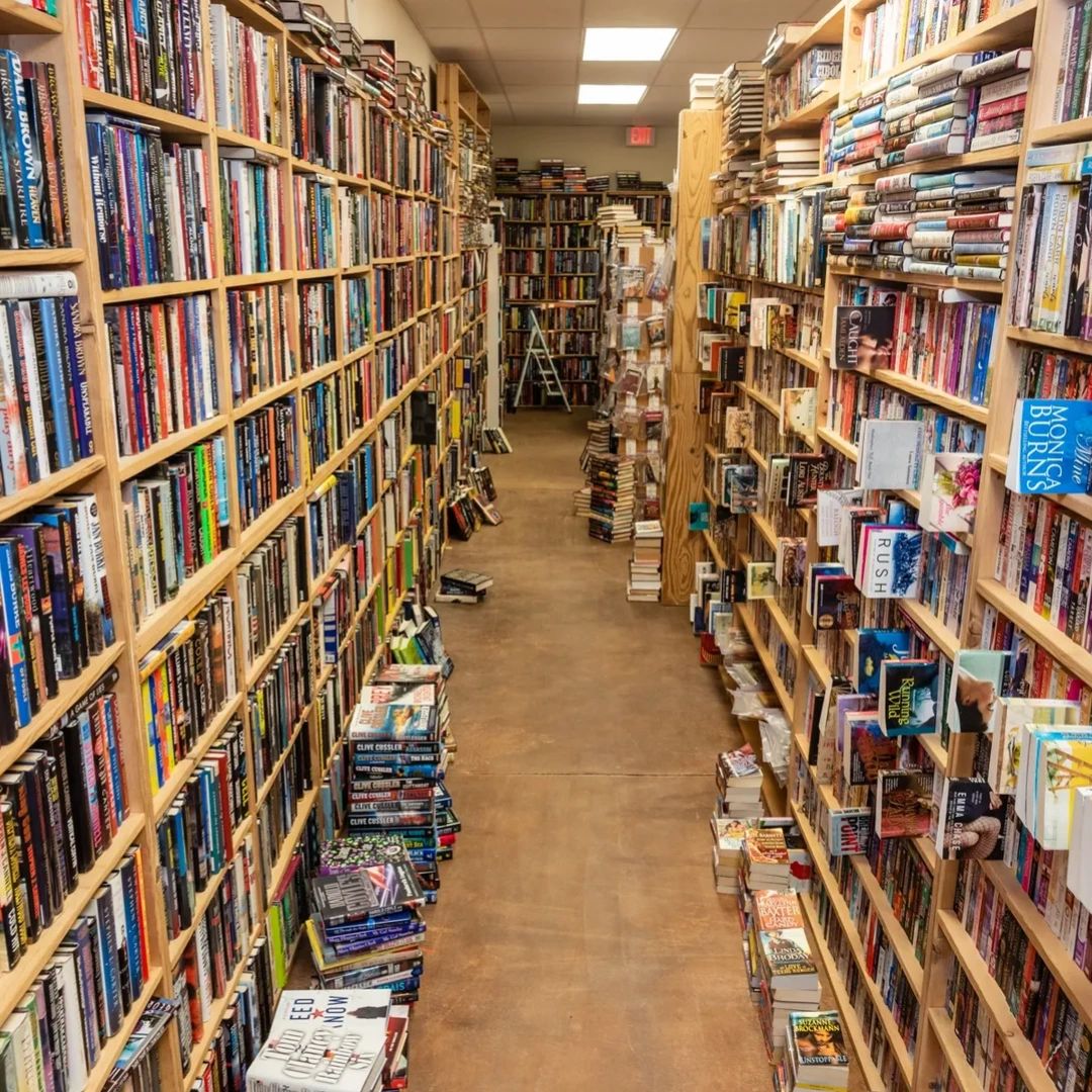Under Charlie's Covers - Fine Used Books tweet media