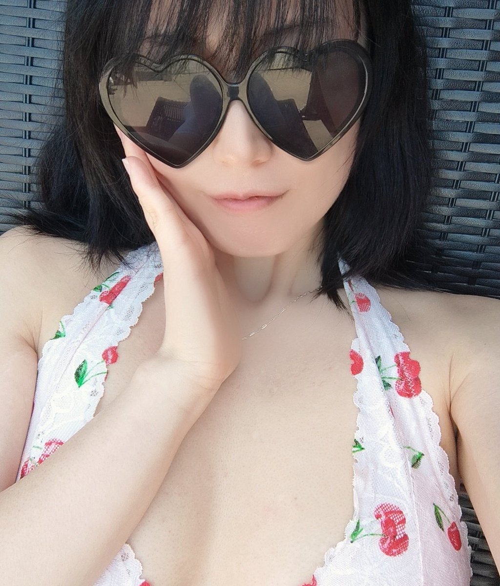 Hey stranger what are you up to today?...and why aren't you playing Diablo