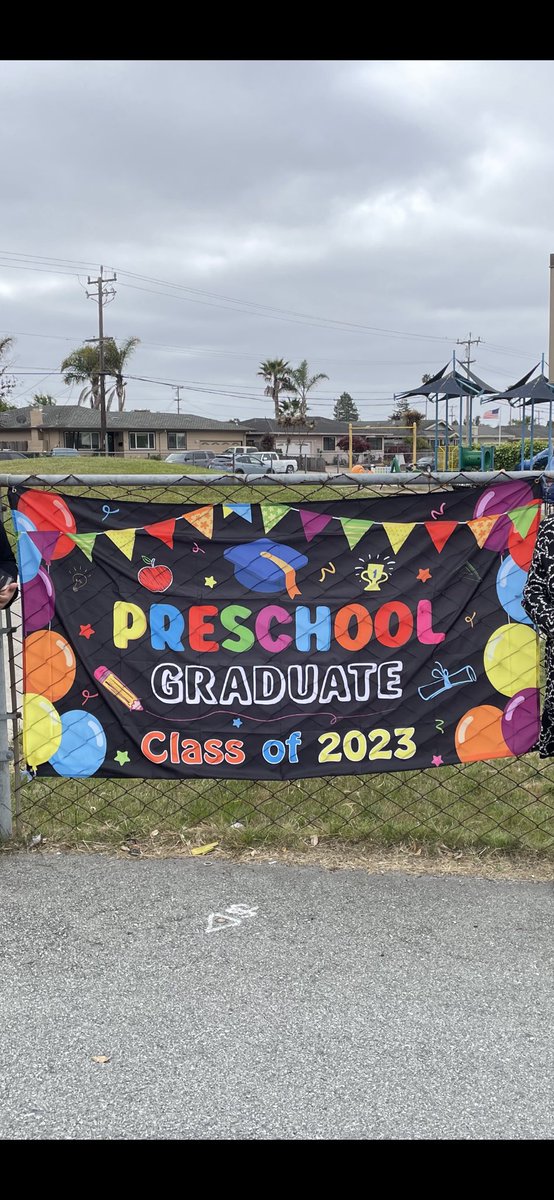 KAT81599's tweet image. #PreschoolGraduation
My granddaughter #KatherineCoco I love her so much!!!!