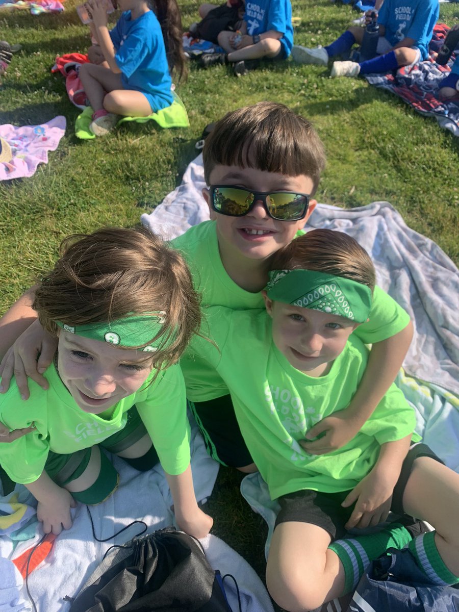 rschiller_2's tweet photo. These cuties had a blast today at their  first School 2 Field Day! So proud of them👏😃  @OceansideSch2 https://t.co/pLY2rnTAbA
