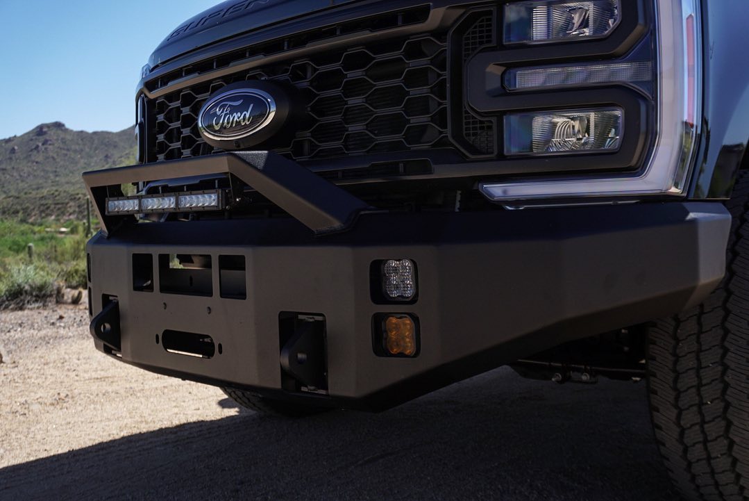 Realiciusa's tweet photo. Control your lighting with a @realiciusa RT bar that comes standard with all #alumilite front bumpers 🛻 #realiciusa #aluminumbumper #frontbumper #iciusa #rtbar https://t.co/8axeYuJAyz