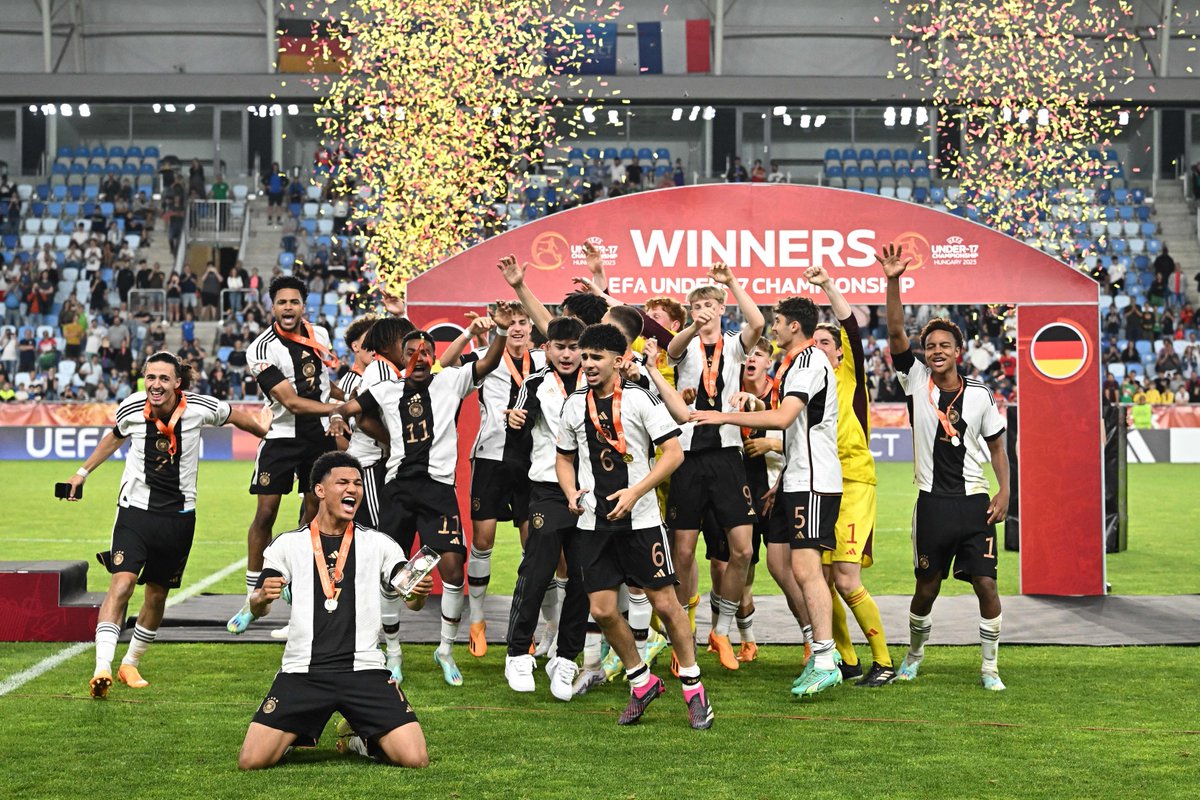 𝐔𝟏𝟕 𝐄𝐔𝐑𝐎𝐏𝐄𝐀𝐍 𝐂𝐇𝐀𝐌𝐏𝐈𝐎𝐍𝐒! 🏆🎉

Congrats to our Germany boys, who held their nerve to beat France 5-4 in a penalty shootout in the #U17EURO final 🙌