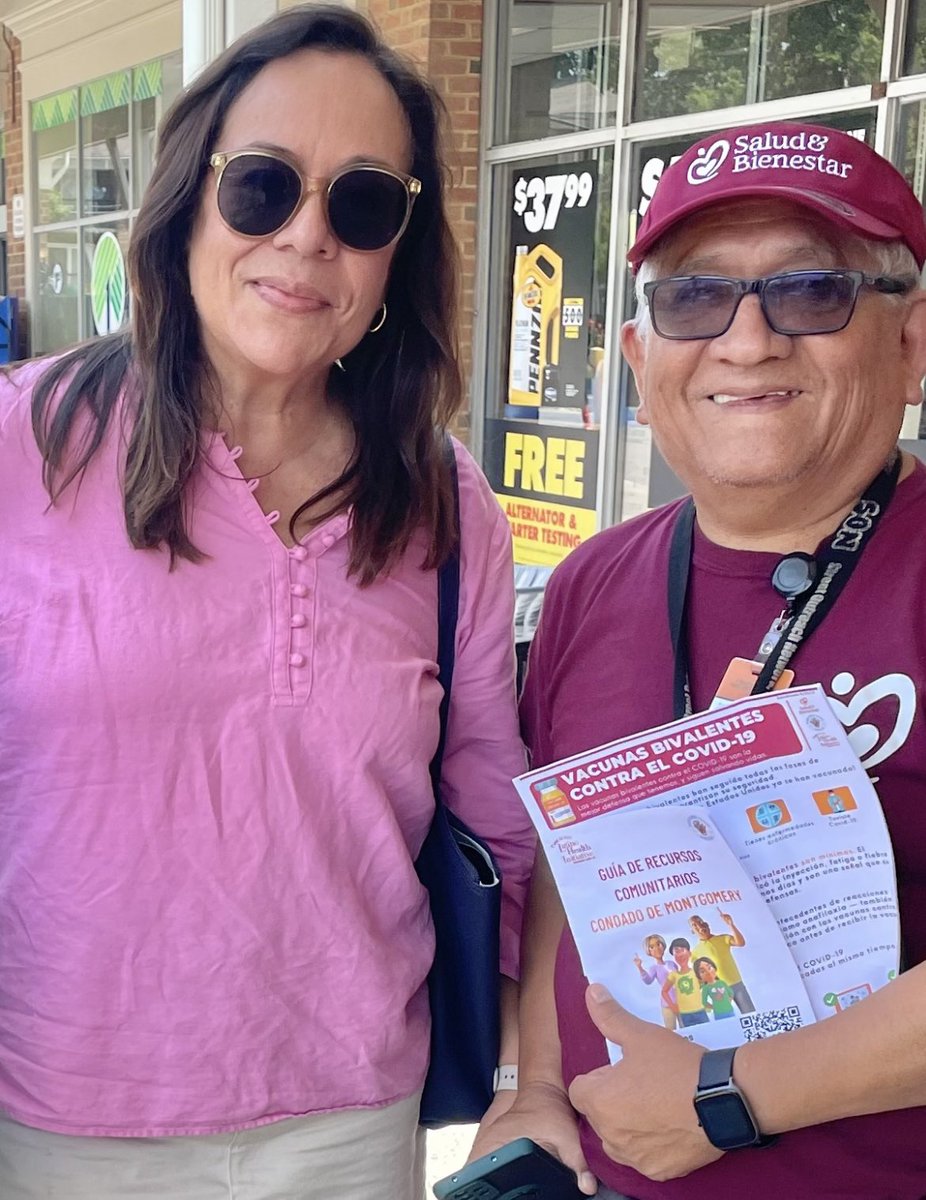 Ran into a Latino Public Health promoter outside the grocery store. One of the initiatives I led during my time in office. It saved lives during the pandemic and it continues to make an impact. #latinos #SaludPublica #legacy #PublicPolicy #ImmigrantHeritageMonth
