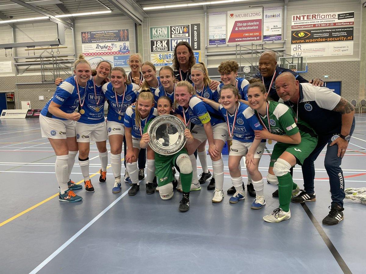 NHSport_'s tweet photo. 🏆 | De zaalvoetbalsters van @FCMarlene hebben de eerste landstitel uit de historie binnen! https://t.co/Sn7z6Ei2CG