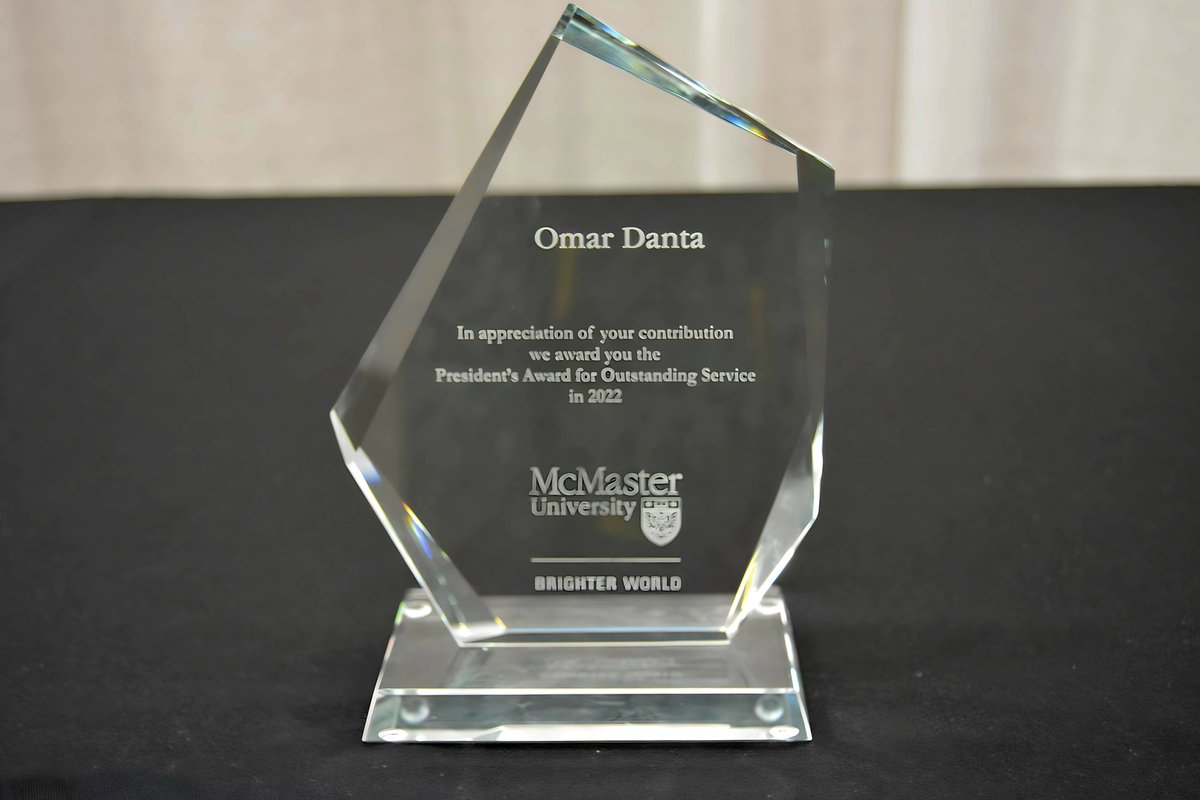 Facilities Manager, Omar Danta joined a group of exceptional colleagues yesterday as a recipient of the 2022 President’s Award for Outstanding Service. 
Read what he and other remarkable recipients from the Faculty of Engineering had to say here: bit.ly/3MRqOjo