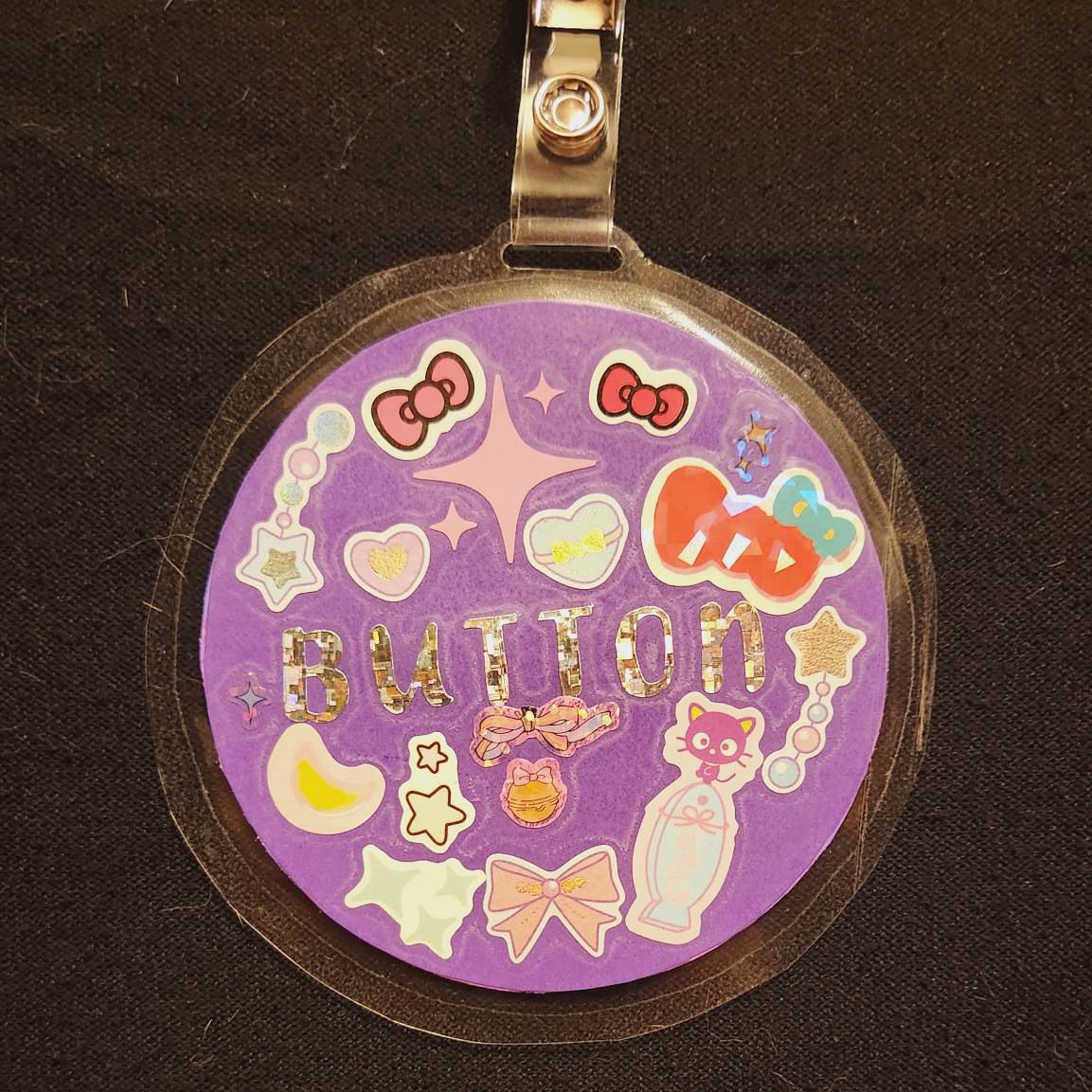 calicowizard's tweet photo. Made myself a boop badge!! It has an nfc tag inside that leads to my linktree!! Would anyone be interested in having one of their own? I'd love to make more of these!!

#furry #furryart #smallmaker #commsopen #commissionsopen #handmade #conbadge #artbadge #socialmedia https://t.co/lYpNZljPw2