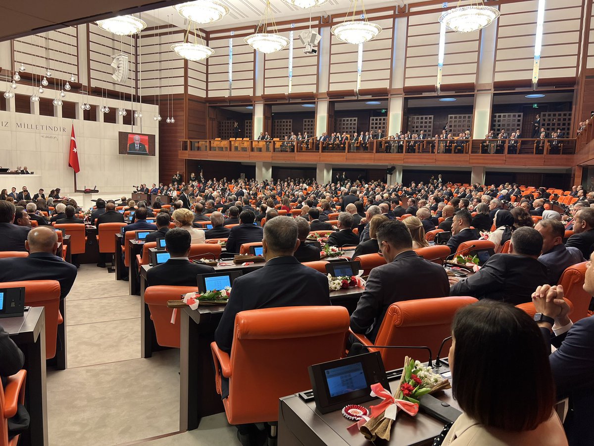 avademyildirim's tweet photo. Haydi Bismillah!

Türkiye Yüzyılı’nın mimarı Cumhurbaşkanımız Sayın Recep Tayyip ERDOĞAN’ın liderliğinde durmak yok, yola Devam!🇹🇷 https://t.co/X1roifcJR3