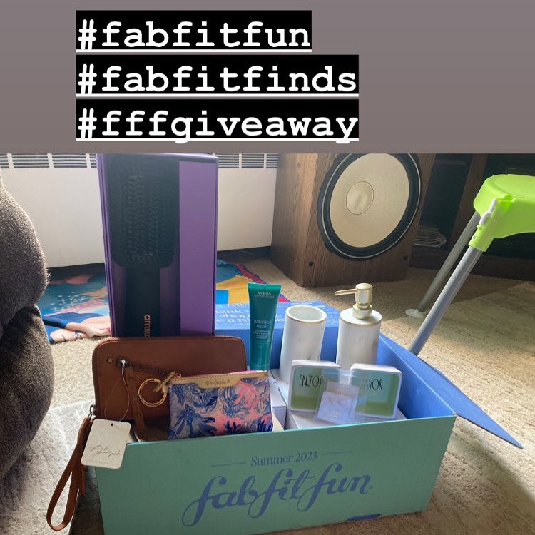 TracieWhite16's tweet image. My Fab Fit Fun box came today! 😃
#fabfitfun #fabfitfinds #fffgiveaway