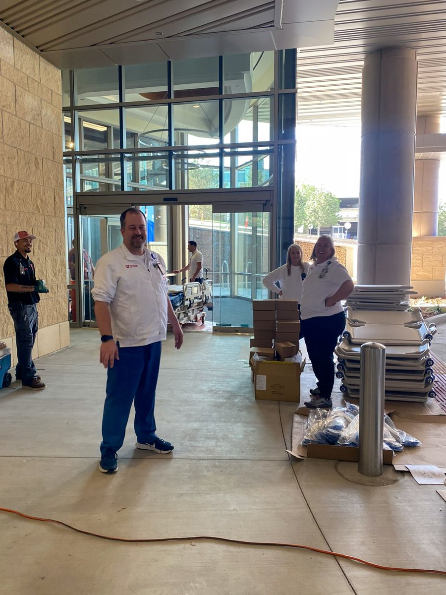 huntsmancancer's tweet photo. Monday is a big day for us—we will welcome our first patients in the outpatient clinics at the Kathryn F. Kirk Center! Our staff has been working hard to make sure everything is ready for our patients and their caregivers. We are so grateful for their hard work and dedication! https://t.co/mWd8Z9LGL5