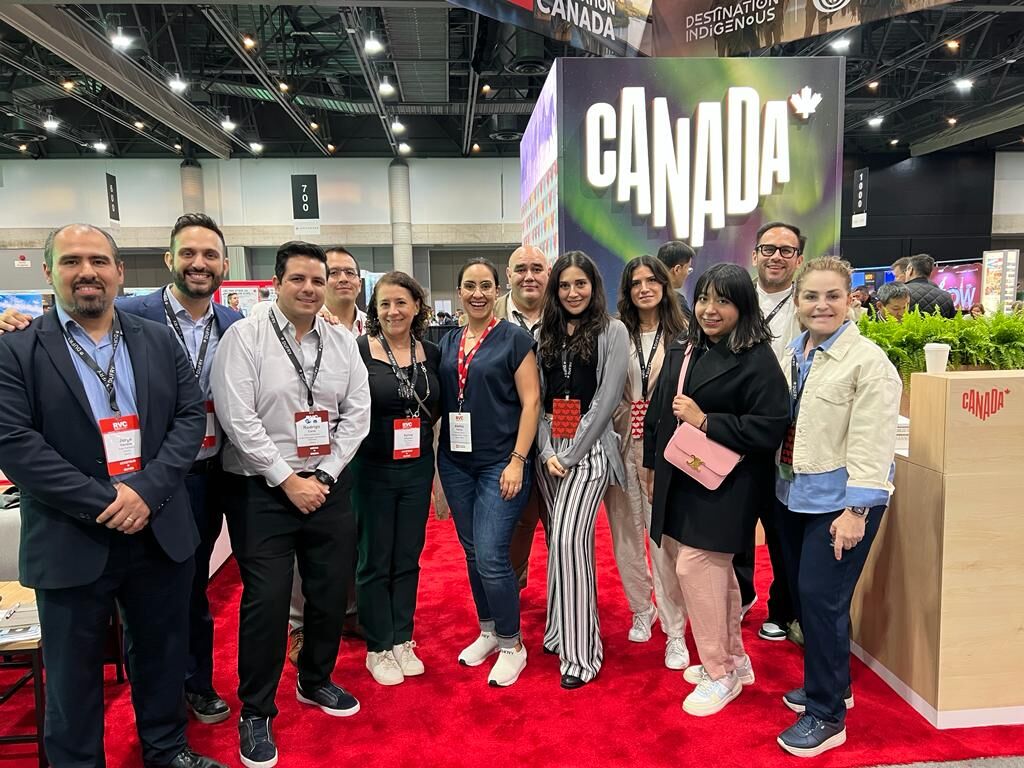 Ya en la recta final de <a href="/Rendez_VousCAN/">Rendez-vous Canada</a> 2023, evento anual insignia de #DestinationCanada. 🇨🇦🍁

-<a href="/alethia_gv/">Alethia Garcia</a>, Directora de Destination Canada en México.
- Sergio Vargas, Travel Trade Manager Destination Canada en México.

#RVC2023 #ExploreCanada