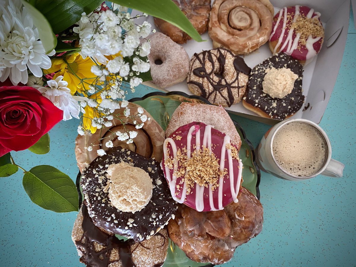 Doughnuts for days on doughnut day!

#InternationalDonutDay